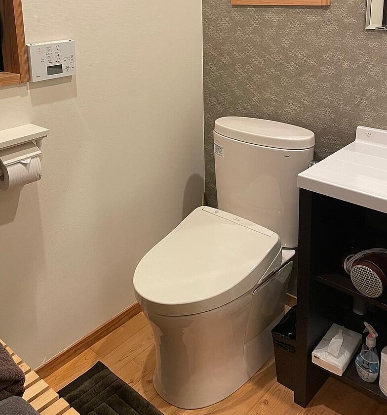 WASHLET in Japan Hyuga_-_Mimitsucho.JPG