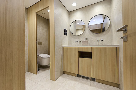 TOTO VIP WC Container
