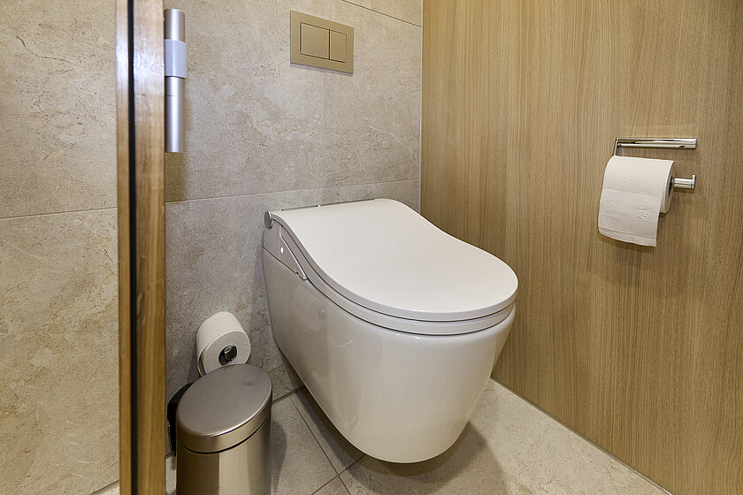 TOTO VIP WC Container 05_TOTO_VIP-WC_Container.jpg